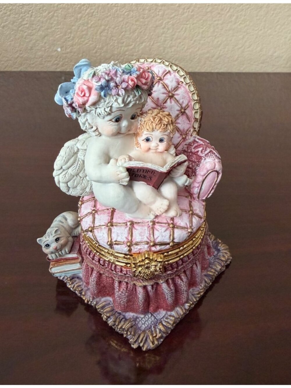 2001 Dreamsicles "Story Time" #11979 Cherub Hinged Trinket Box Cat Books